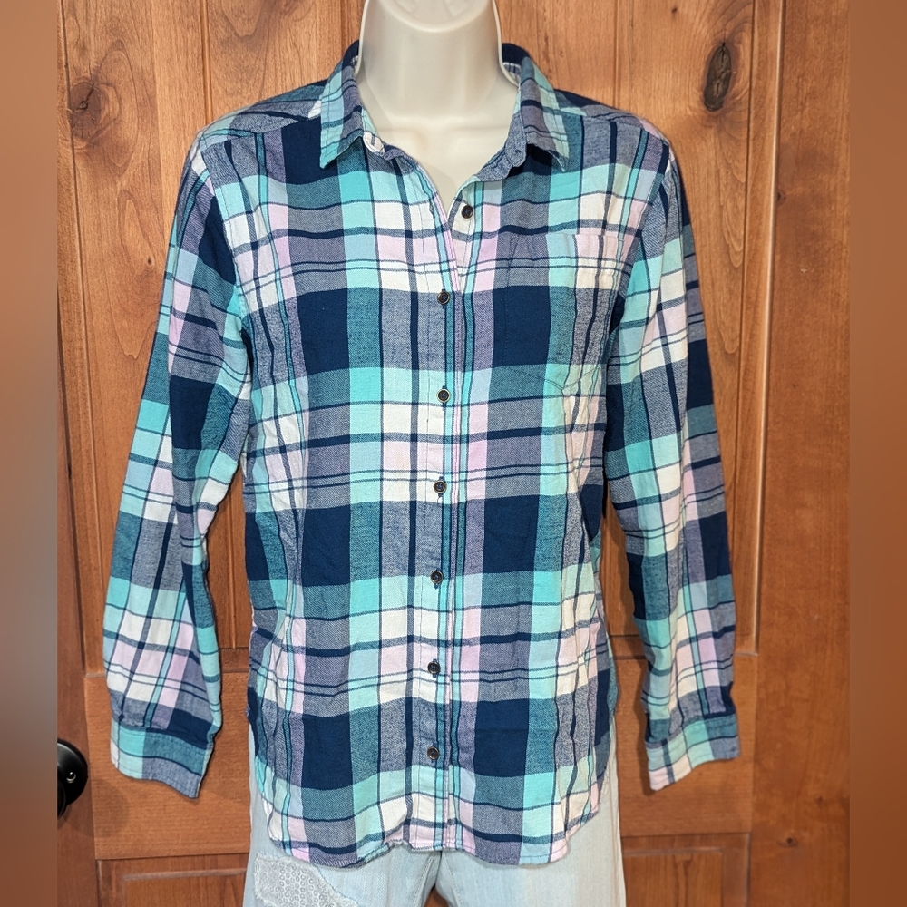 SO Plaid Shirt in Navy and Light Pink
